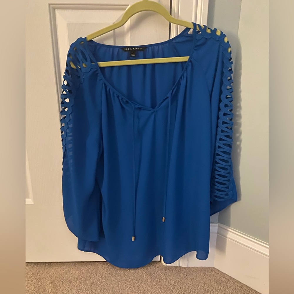 Blue 3/4 sleeve dressy shirt